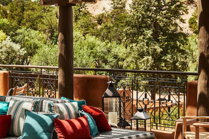 Bishops Lodge Auberge Collection