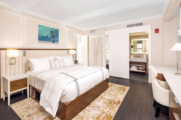 Room 46 of 62