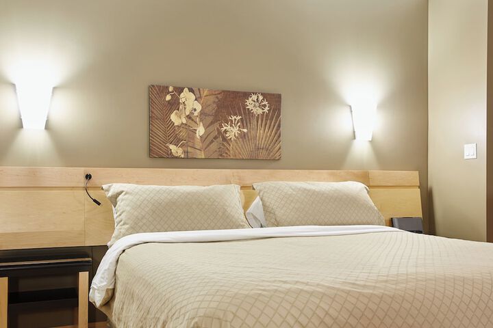 Room 28 of 49