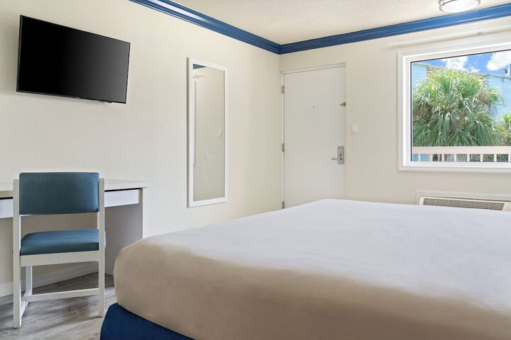 Room 19 of 27