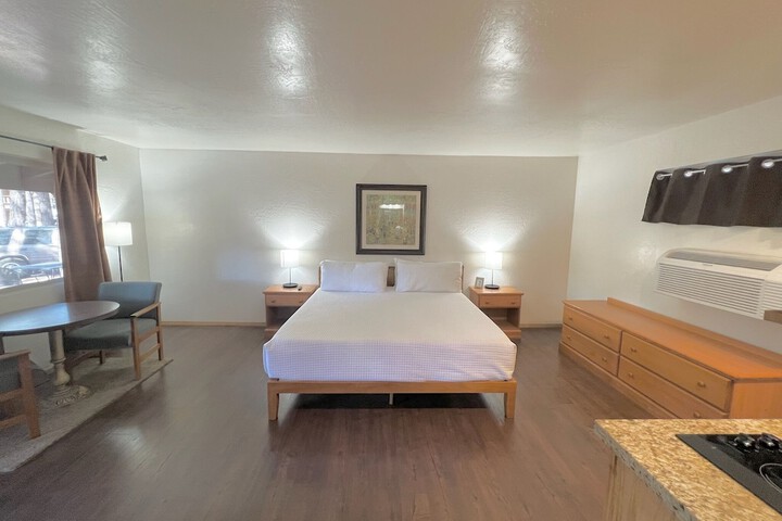 Room 48 of 59