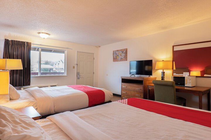 Room 17 of 37