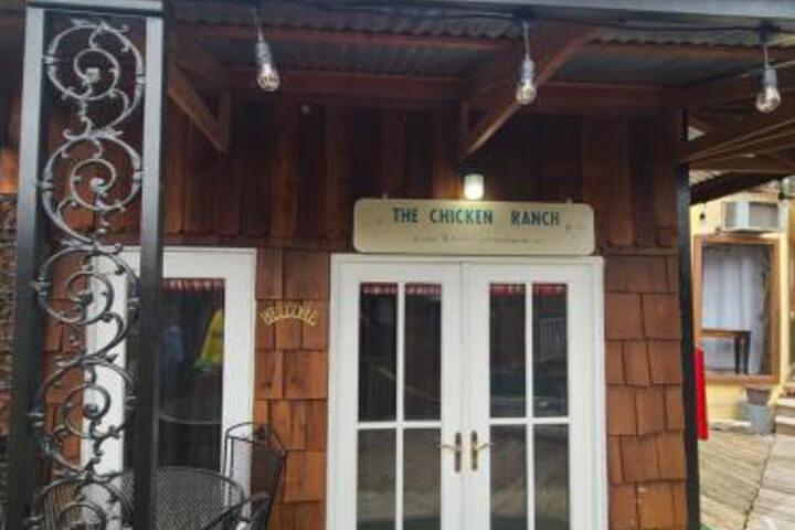 The Buffalo Girls Hotel