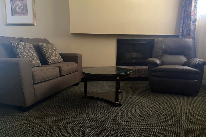 Room 43 of 81