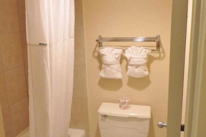 Days Inn by Wyndham Orlando Airport Florida Mall