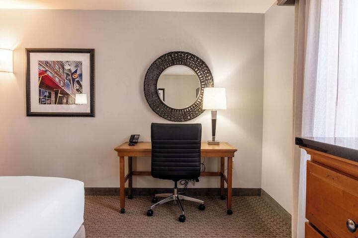 Room 61 of 120