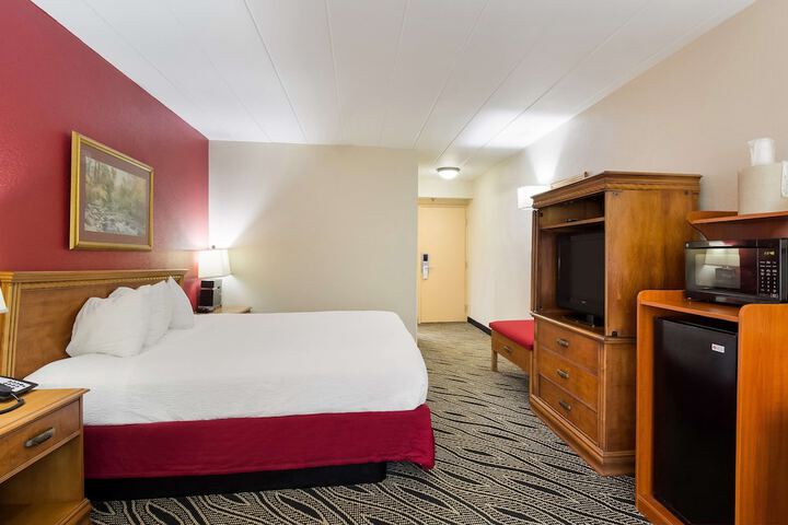 Best Western Braddock Inn