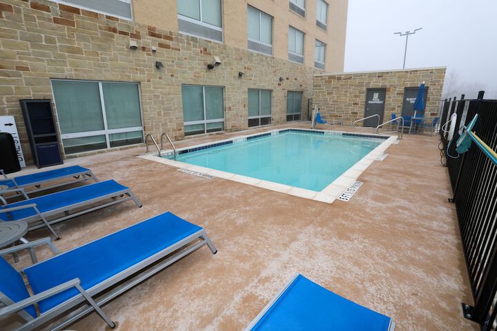Pool 7 of 43