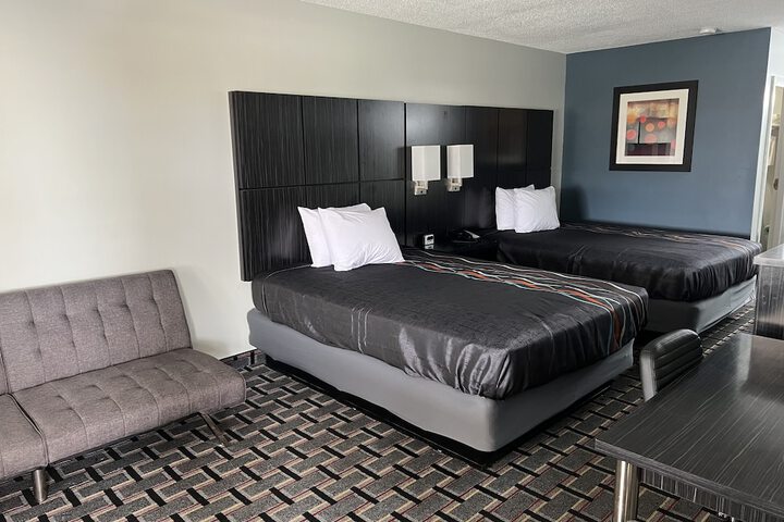 Room 34 of 41