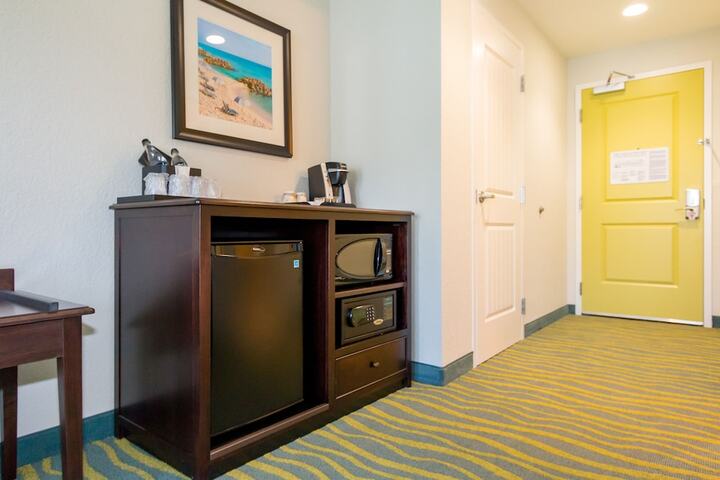 Room 90 of 141