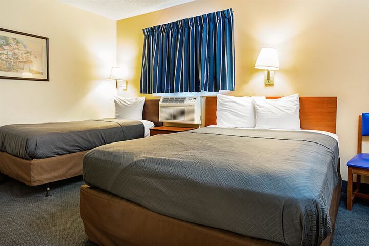 Room 21 of 44