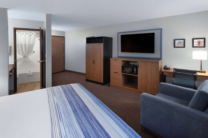 AmericInn by Wyndham New Richmond