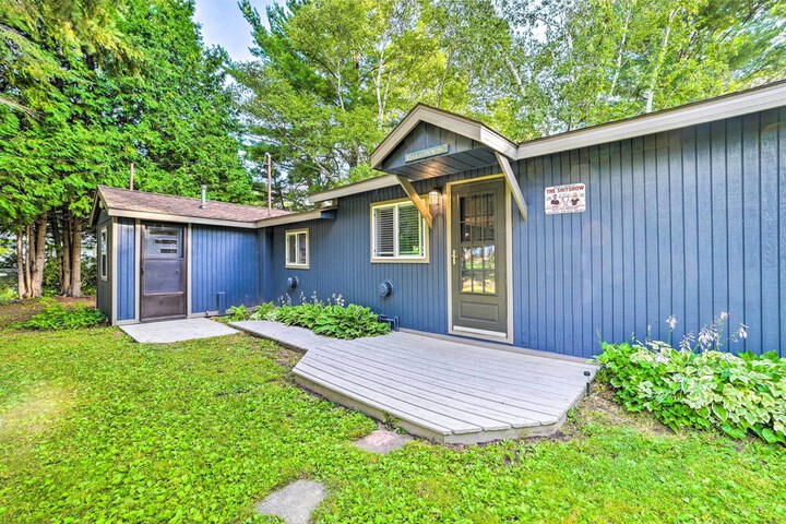 Riverfront Home w / Dock 6 Mi to Cheboygan!