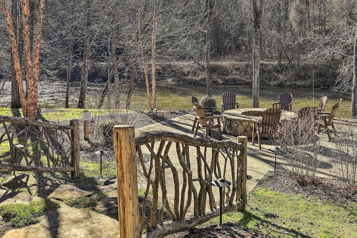 Game Room & Wraparound Decks: Cullowhee Home!