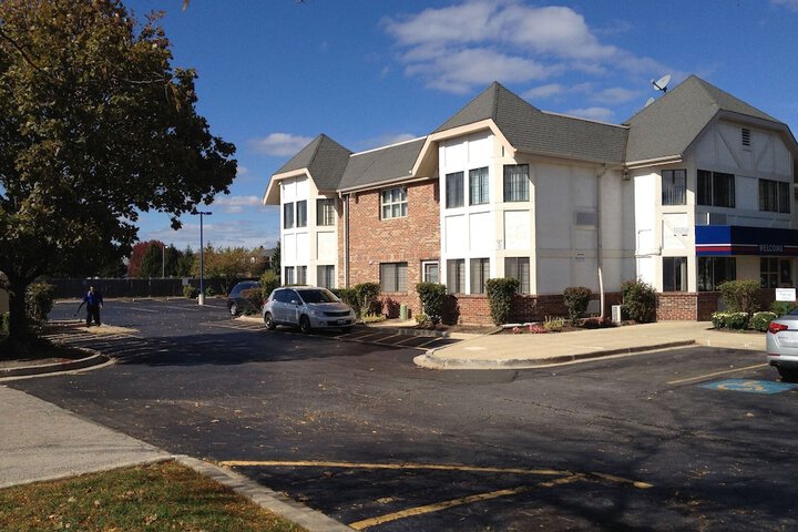 Motel 6 Palatine IL - Chicago Northwest