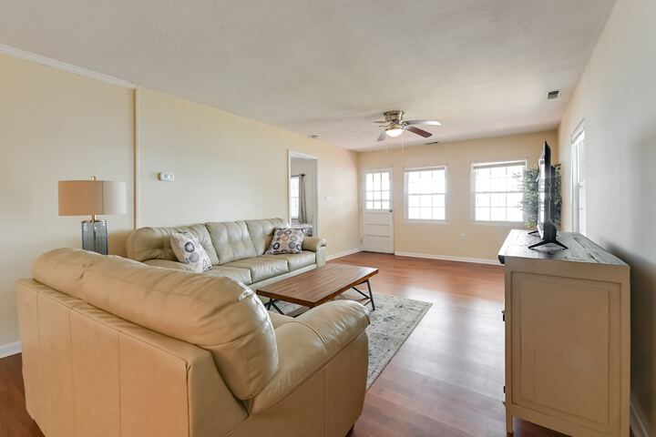 Riverfront Edenton Condo w / Porch & Water Views!