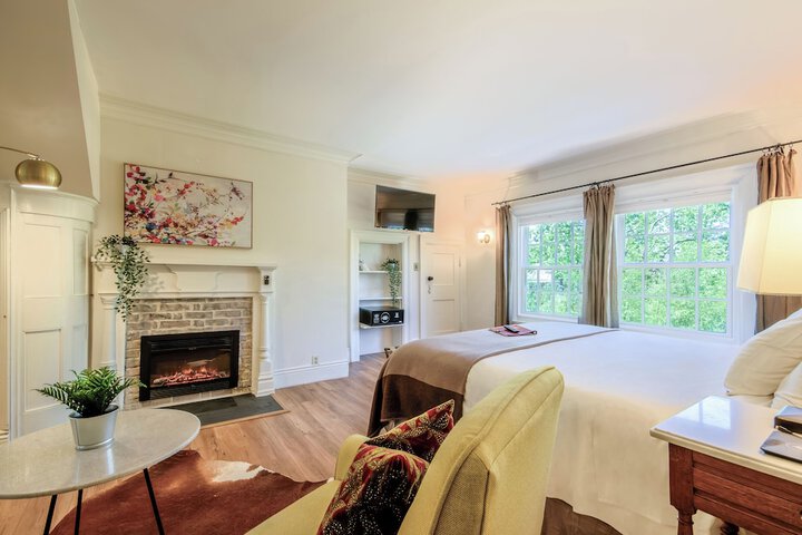 Room 41 of 68
