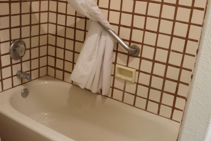 Sagebrush Inn & Suites