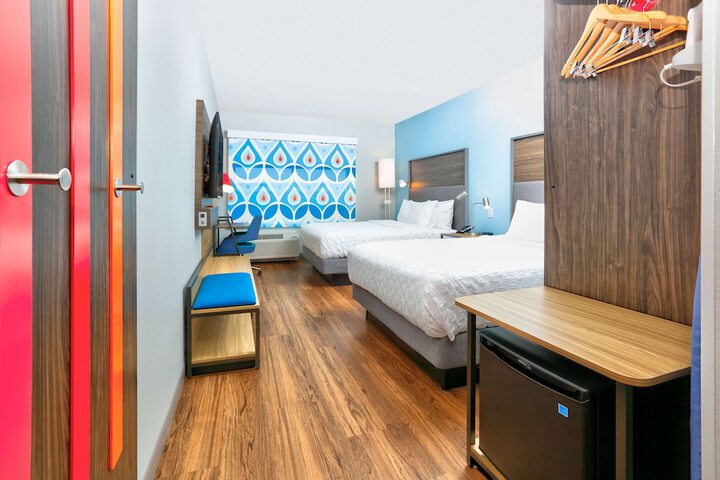 Room 10 of 20