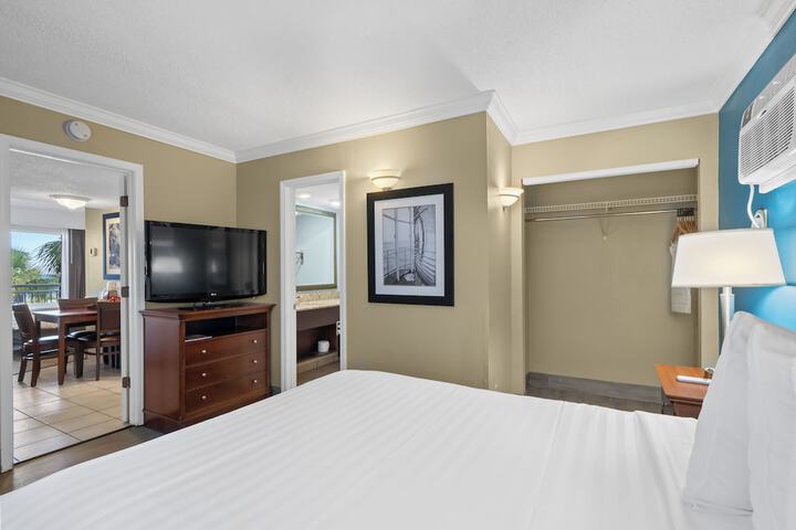 The Sandbar Hotel Trademark Collection by Wyndham