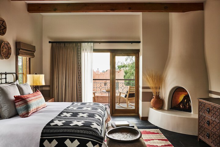 Bishops Lodge Auberge Collection