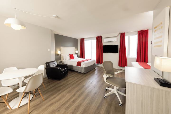 Room 33 of 89