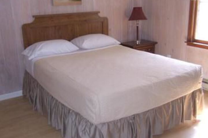 Buzzard Rock Resort & Marina