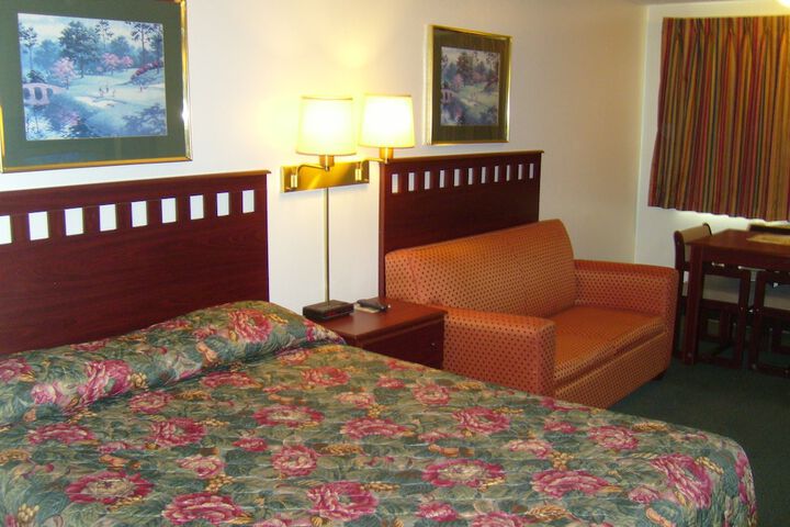 Shanico Inn