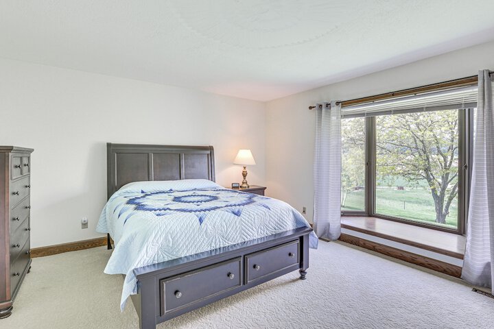 Secluded Ohio Amish Country Getaway w / Fire Pit