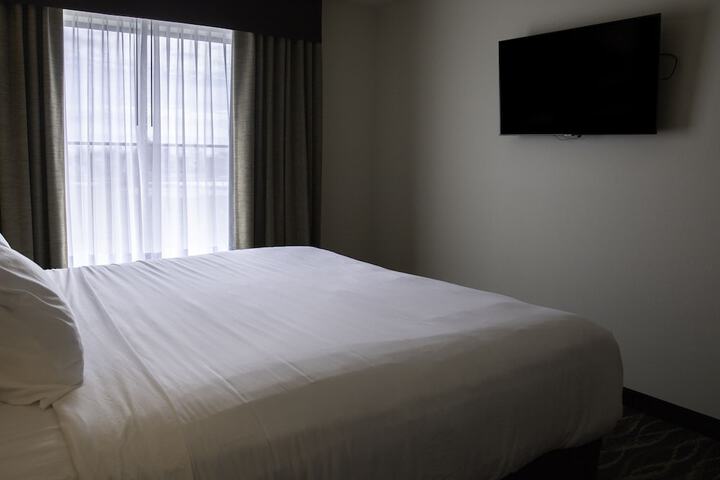 Room 30 of 72