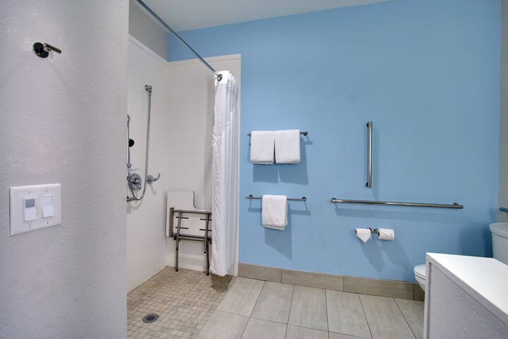 Room 21 of 53
