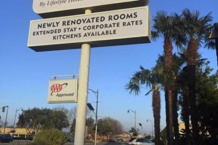 Hotel 2 of 27