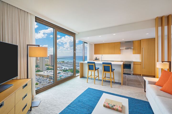 Room 73 of 112