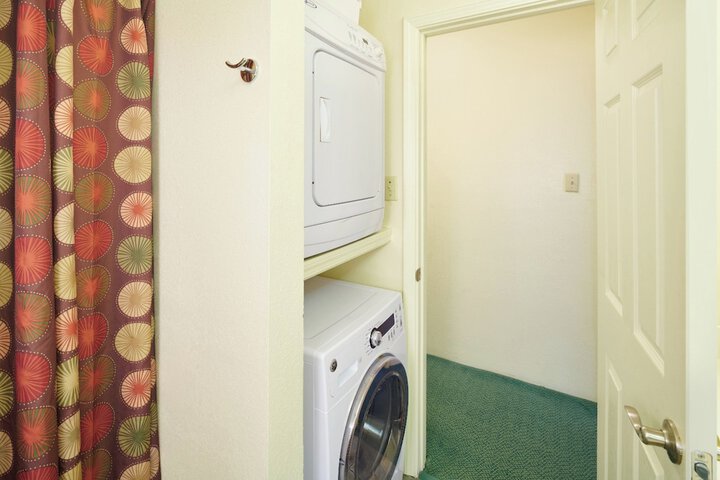 Room 84 of 107