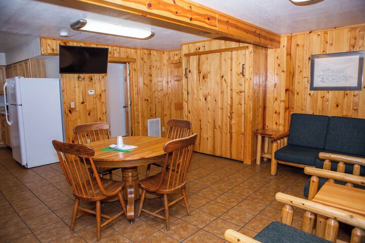 Montauk Lodge