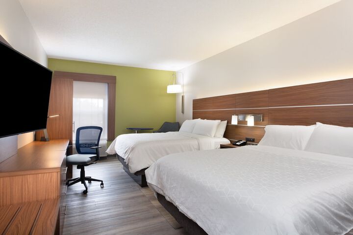 Room 27 of 44