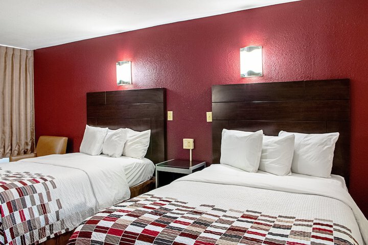 Room 27 of 32