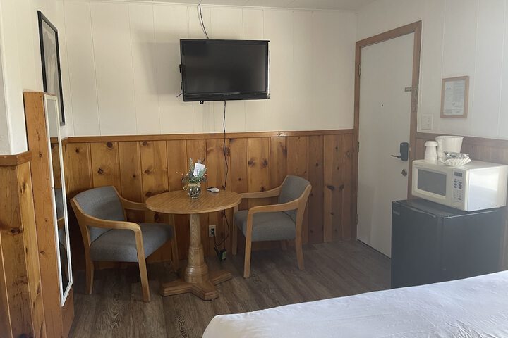 Room 15 of 48