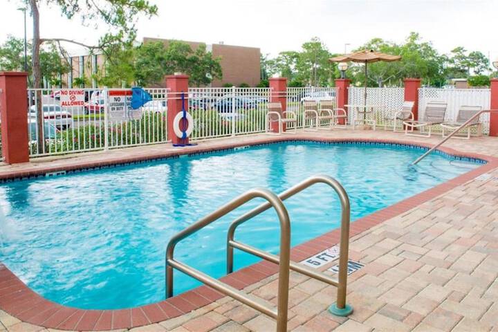 Pool 8 of 60