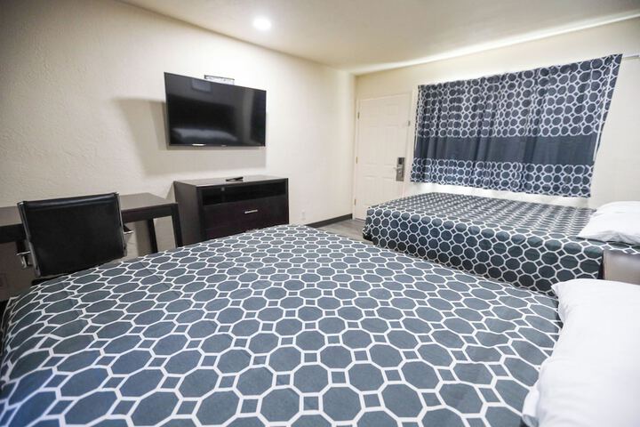 Room 12 of 22