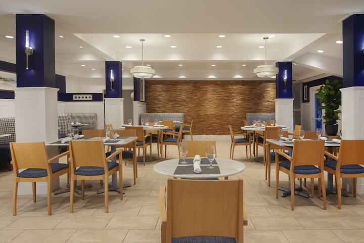 Pier House Resort & Spa