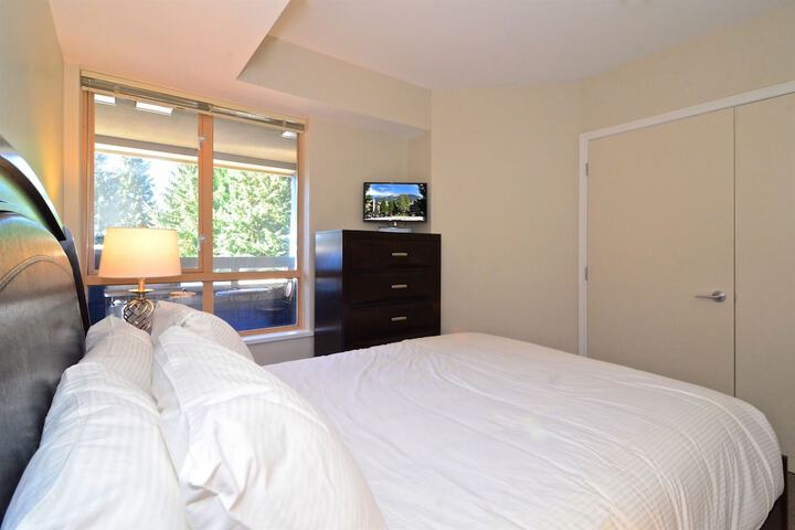 Room 17 of 18