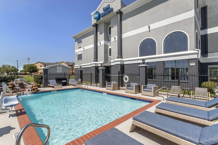 Pool 3 of 29