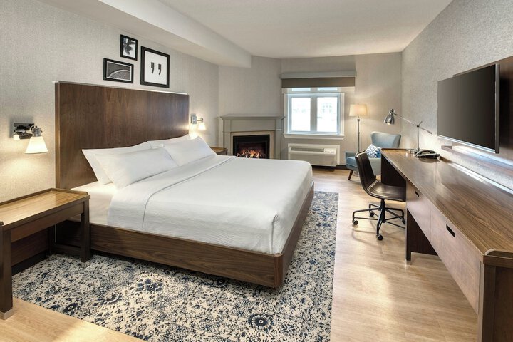 Four Points by Sheraton Barrie