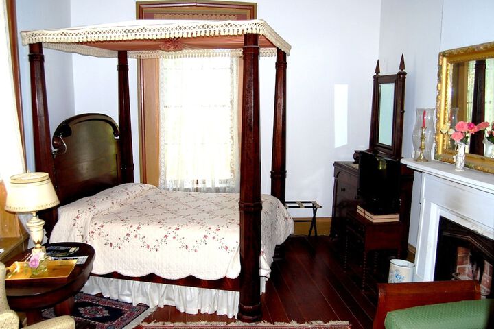 Room 12 of 47