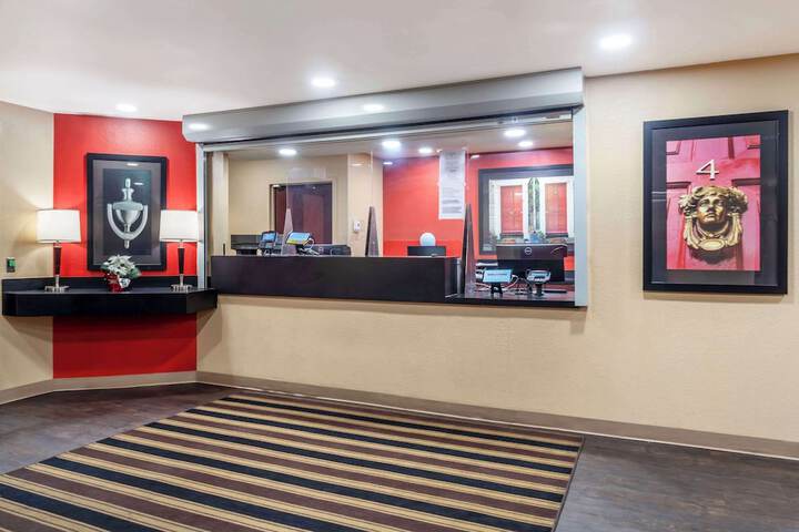 Hotel Interior 10 of 27