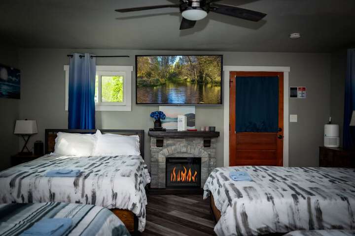 Lakefront-nestled in Nirvana