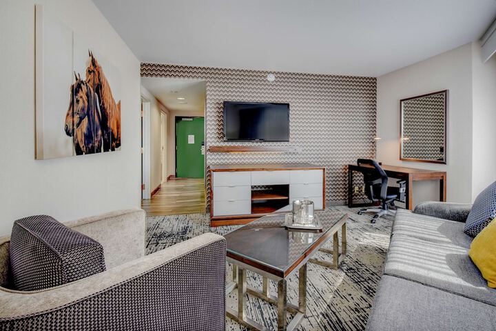 Room 40 of 66