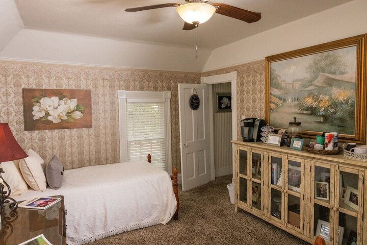 Room 26 of 41