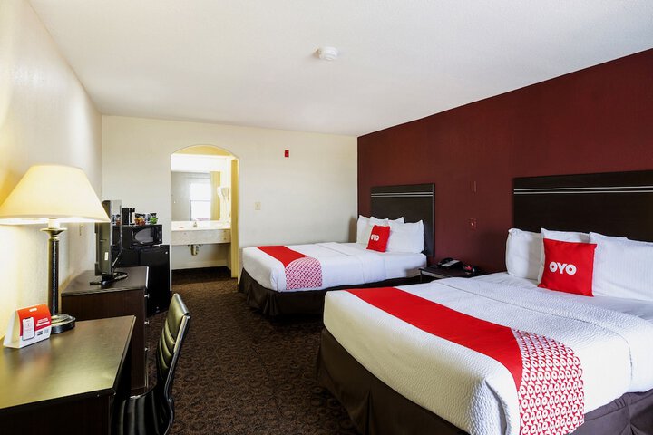 Room 21 of 28